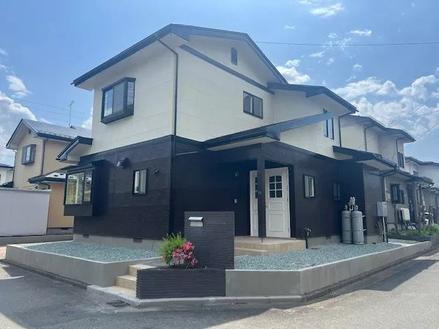 A video introduction of this property is now available. Please check it out from the "Related Links" button!