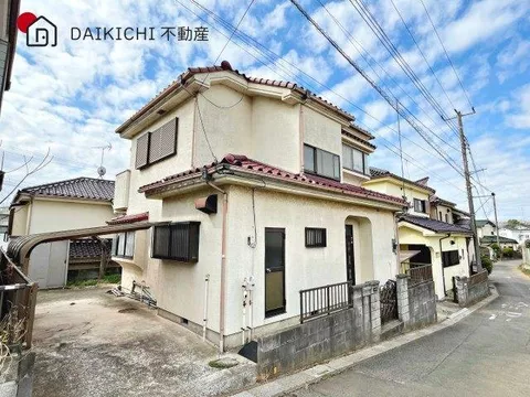 10-minute walk to Benibana Walk Okegawa! Convenient location for living♪ Parking for 2 cars!!