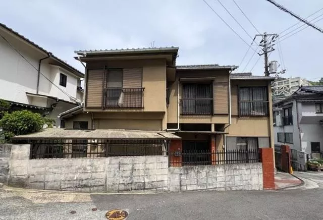 2-story building, 6DK in Higashibata 1-chome, Kure City