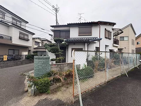 Used single-family home in Hirakata City, Minaminakaburi