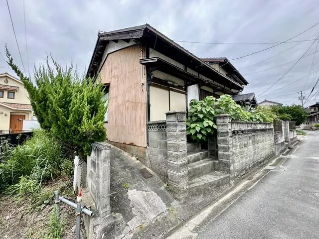 Yokkaichi City, Amagasuka 2-chome, single-story building, 4DK
