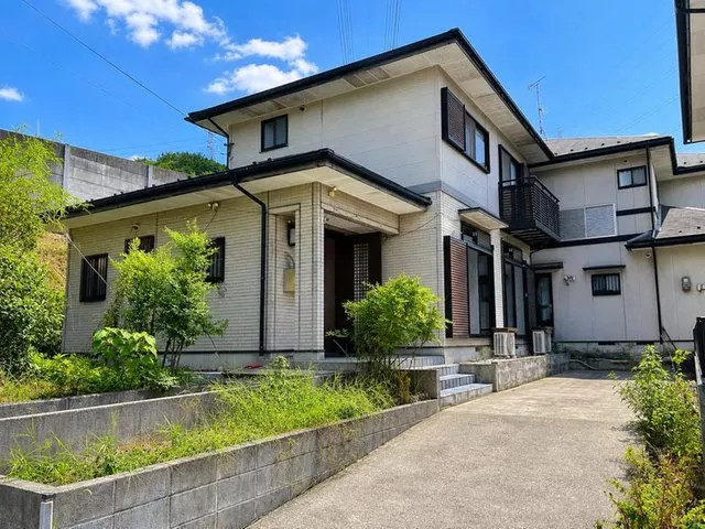 Quiet residential area