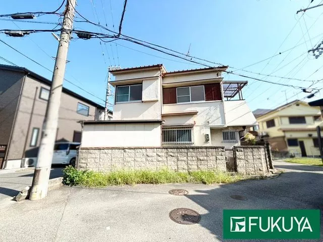 ☆Corner lot on three sides☆ About 2 minutes on foot to JR Tsuchiyama Station!