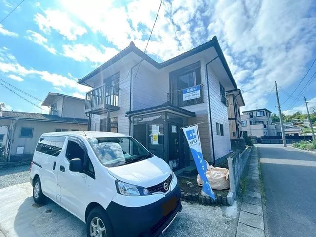 [Open House] Built by a house manufacturer / Water facilities replaced / Parking for 2 cars available /