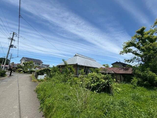 Aizuwakamatsu City, Kamisugimachi Oaza Kitayongo, Yokonumamae Hei (Dojima Station) Single-story building 5DK