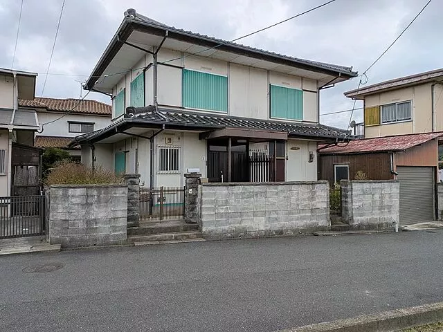 Used single-family home bus Okagaki community bus Tsukahara stop, 2-minute walk