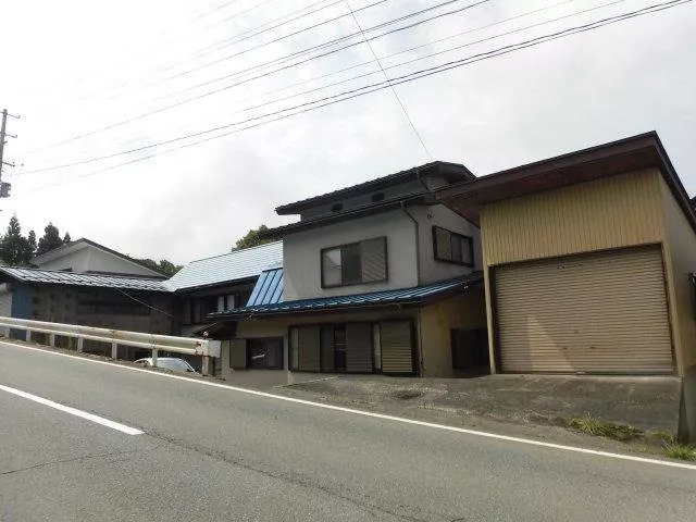 Zao Hotta (Mokichi Memorial Museum Mae Station) 2.6 million yen