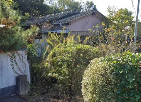Omuta City, Oaza Miike (Ginsui Station) Single-story building 1K