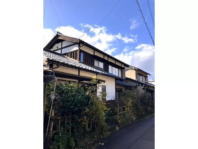 Close to Usugoe Mountain in a green residential area ♪ 10 minutes on foot to Shanan Elementary School!