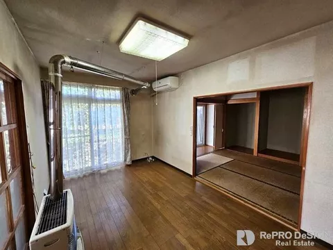 ■ You can have a home garden ☆ ■ It's a compact single-story building ♪ ■ 5 minutes on foot to the elementary school!