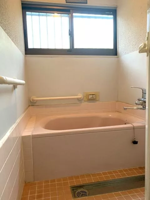 Tomitabayashi City, Kusunoki Kaze-dai 1-chome (Takiya Fudo Station) 2-story 2DK
