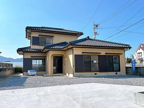 Used single-family home in Saijo City, Anyou Demaku, detached house