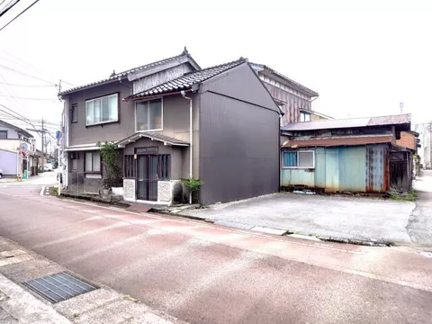 Namerikawa City, Tanaka-cho (Nakanamerikawa Station) 2-story 9DK
