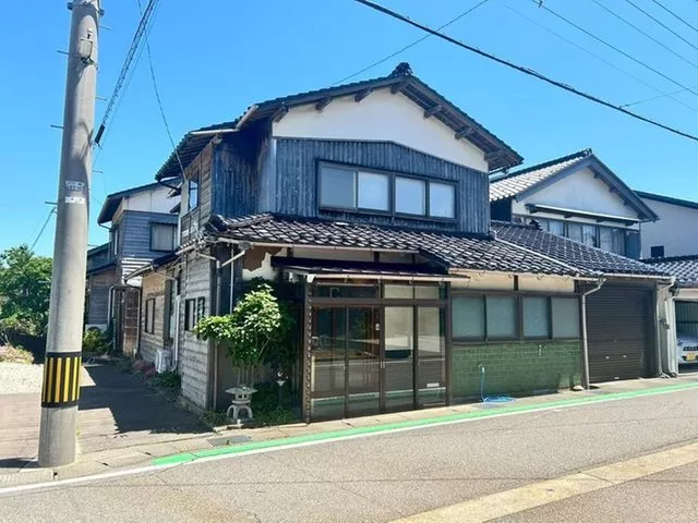 Minato Town (Komabiko Station) 5,700,000 yen