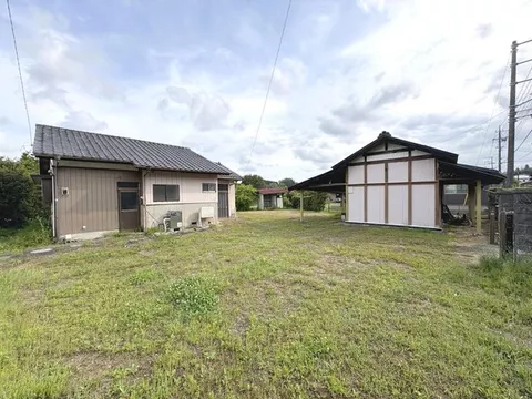 Land area over 100 tsubo! A peaceful environment that allows for a relaxed slow life♪