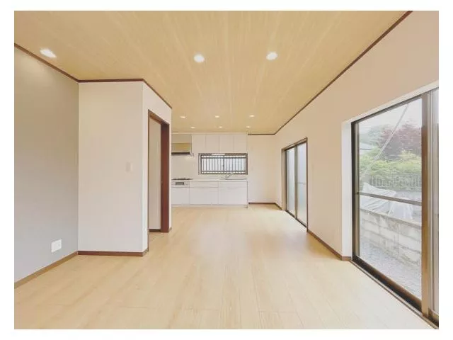[Open House] Renovated, supermarket 8 minutes on foot (600m), convenience store 3 minutes on foot