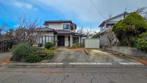Nikaho City, Kisakata Town, Seki, Building Stone (Kisakata Station) 2-story 5LDK