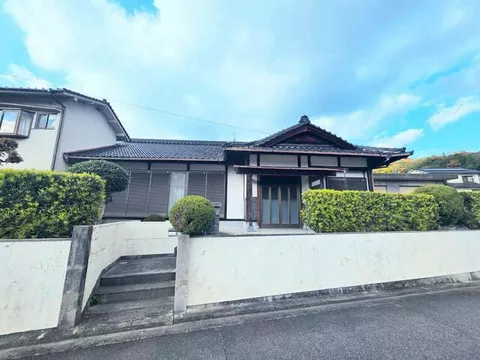 Hiroshima City, Asakita Ward, Kamifukawa Town (Kamifukawa Station) 2-story building 6DK