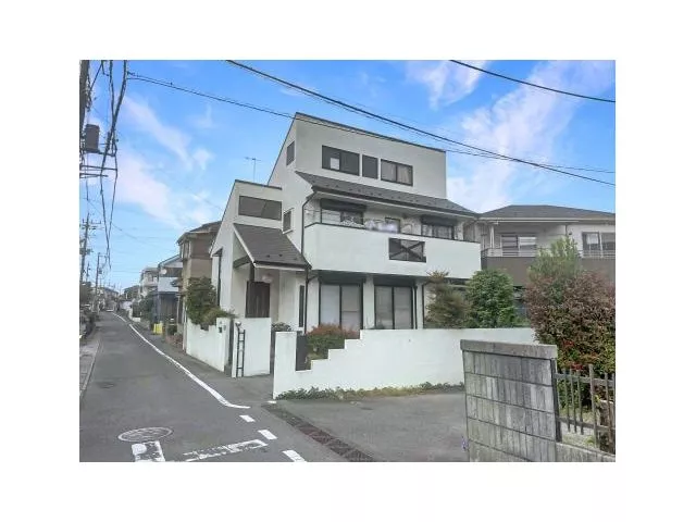 "Ushinuma (Akigawa Station) 14.5 million yen."