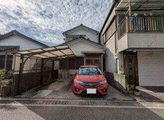 Kochi City, Totsu 3-chome (Katsushima Higashizume Station) 2-story 4DK