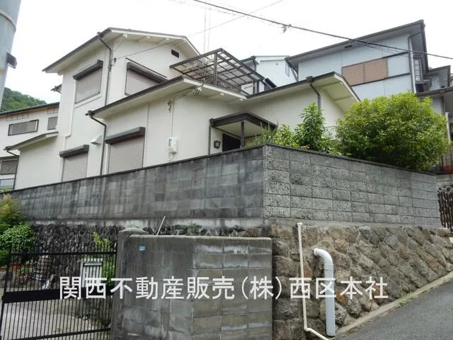 Higashi Toyohura Town, Higashi-Osaka City (Hiraoka Station) 2-story building 4DK