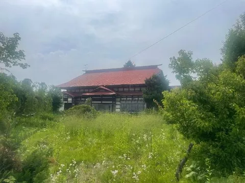 Oaza Asaseishi Aza Kiyokawa (Kuroishi Station) 5,980,000 yen