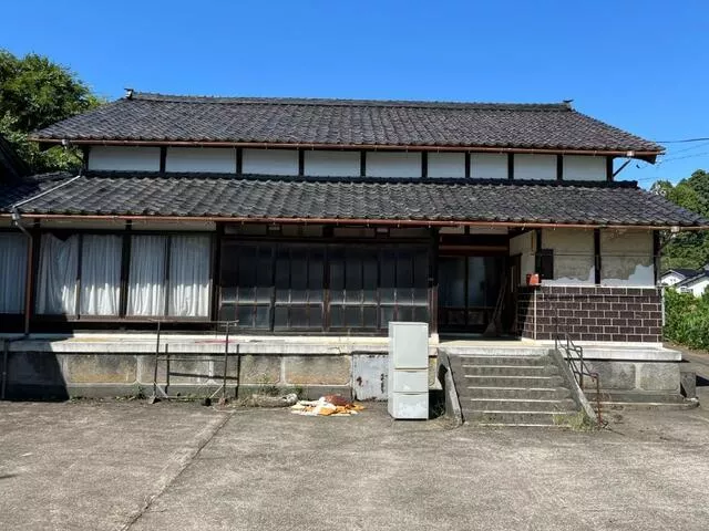 Oyabe City Matsuo (Isurugi Station) 2-story 9DK