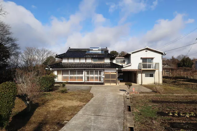 Katsuta-gun, Shoo-cho, Uetsuki Kita (Katsumada Station) 2-story building 6K