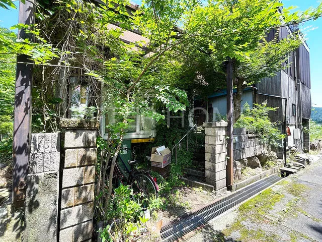 Shirotani, Makino-cho, Takashima-shi, Takashima (Makino station) 2F 3LDK

4.8 million yen