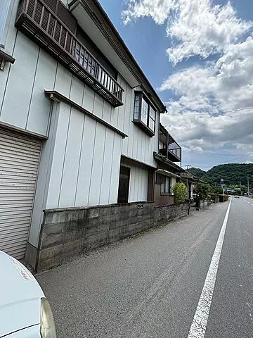 Used single-family home, 59-3 Kaminoike, Irida-cho, Tokushima City, Tokushima Prefecture