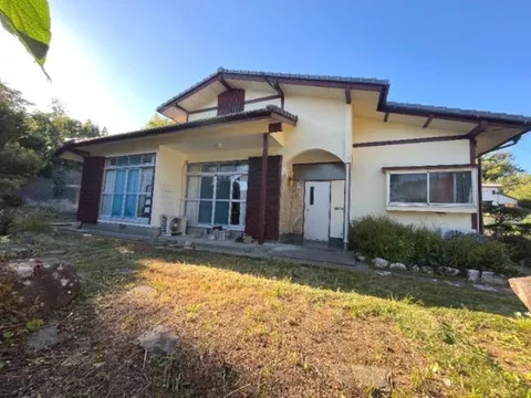 ◆4LDK with a garden☆◆Multiple parking spaces available☆