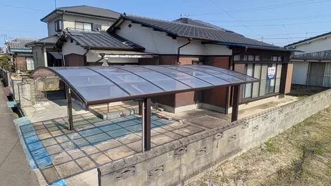 Niihama-shi, Niihama Matsukamiko 4-chome (Takihama station) Single-story building, 5DK

4,900,000 yen