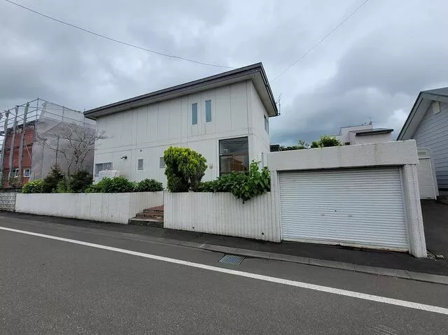 Iwamizawa City, Sakaemachi 5-chome (Iwamizawa Station) 2-story building 5SLDK