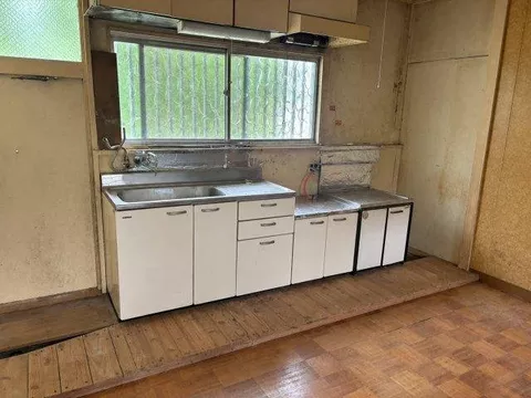 1.5 million yen DIY or a base near the sea! Affordable 5DK house with good sunlight