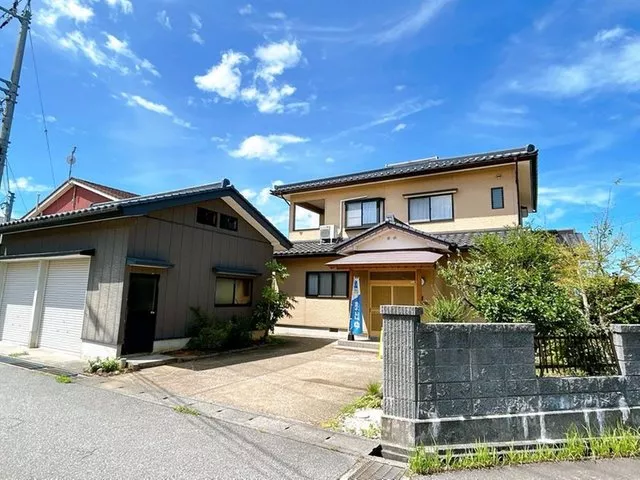 [Open House Held] Current sale until September 7 / Parking for 4 cars available / Corner lot / 7 minutes on foot to Toubu Elementary School