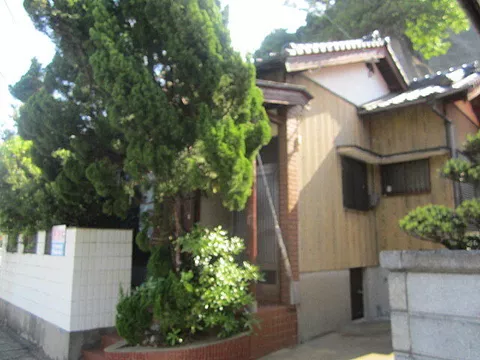 Used single-family home, bus: Get off at Nagahama Bus Stop, 3-minute walk