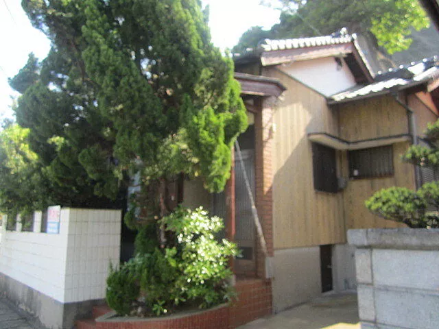Used single-family home, bus: Get off at Nagahama Bus Stop, 3-minute walk