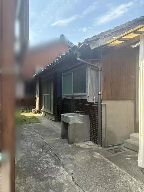 Yokkaichi City, Oaza Shiohama (Shiohama Station), single-story building, 3K