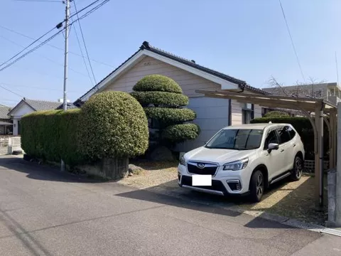 Miyakonojo City, Narumi Town (Miyakonojo Station) Single-story building 4DK