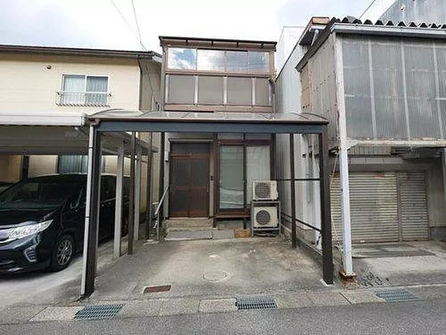 Used single-family home, 11 minutes on foot from Inarimachi Station, Toyama Chihō Railway Main Line