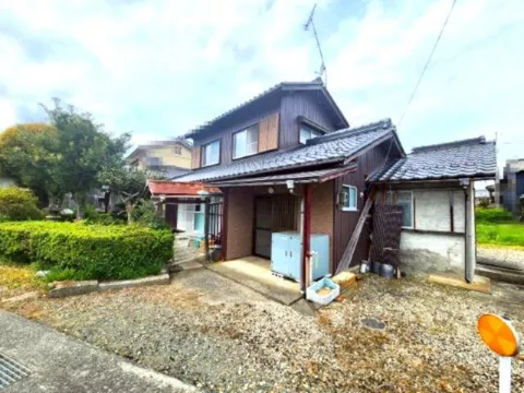 【Rivu's Brokerage】A residential environment surrounded by greenery with a land area of over 95 tsubo!