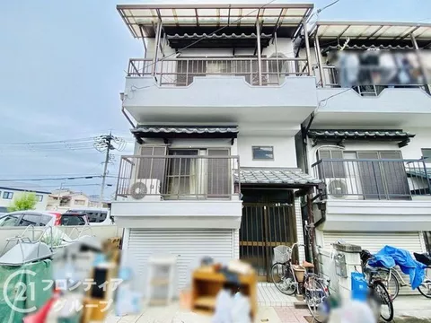 [Surrounding environment is rich + immediate reservation available] Parking for 1 car possible ■ Building area approximately 79.93㎡ of 3LDK
