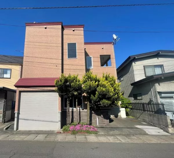 Yaeda 3-chome, Aomori-shi, Aomori (Yatamae station) 2F 4LDK

8.9 million yen