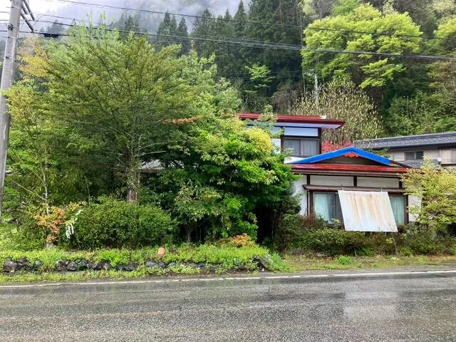 Takayama City, Kamihō Town, Iwaido (Hida Kokufu Station) 2-story building 7SDK