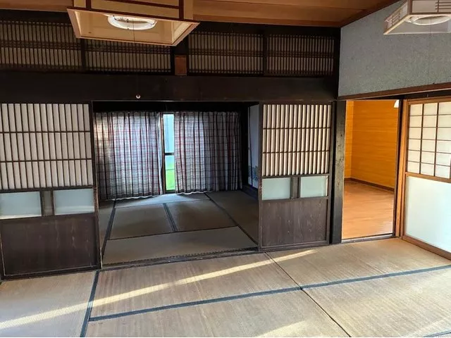 Recommended for those who want to live in a renovated old folk house