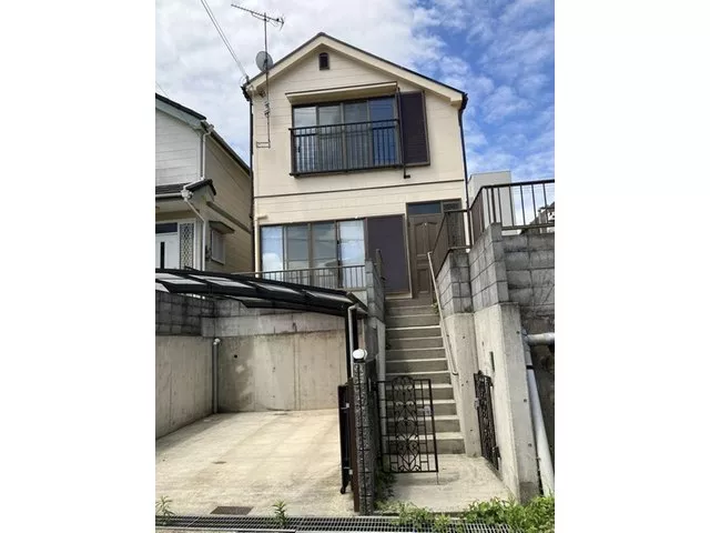 ◆ Carport available (※ restrictions apply depending on vehicle type)