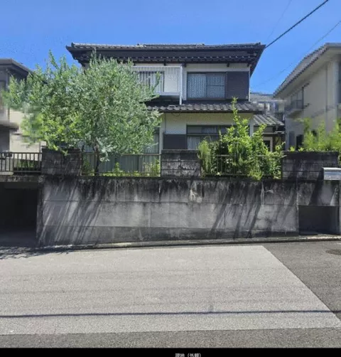 Heiwa, Haruno Town, Kochi City 2-story building 4SDK