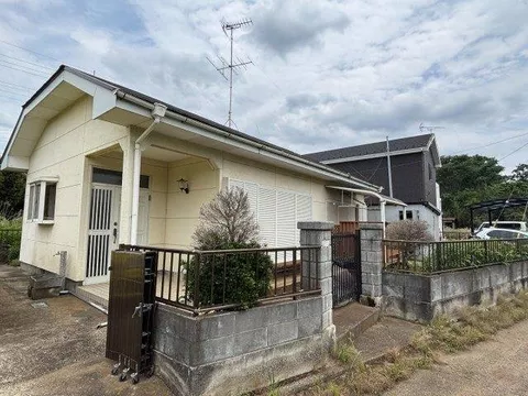 ◆Auto bath◆Separate bath and toilet◆Southwest facing◆Land over 70 tsubo◆Open kitchen