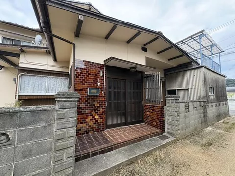 Takamatsu City, Aji Town (Yakuriy Station), 2-story, 7DK