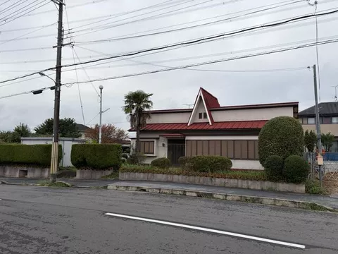 Yoshino County, Oyo Town, Oaza Kitano (Rokuta Station) 2-story building 8DK